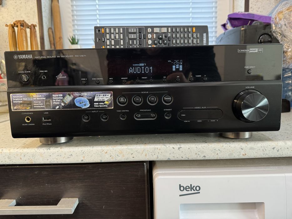 Yamaha RX-V671 resiver
