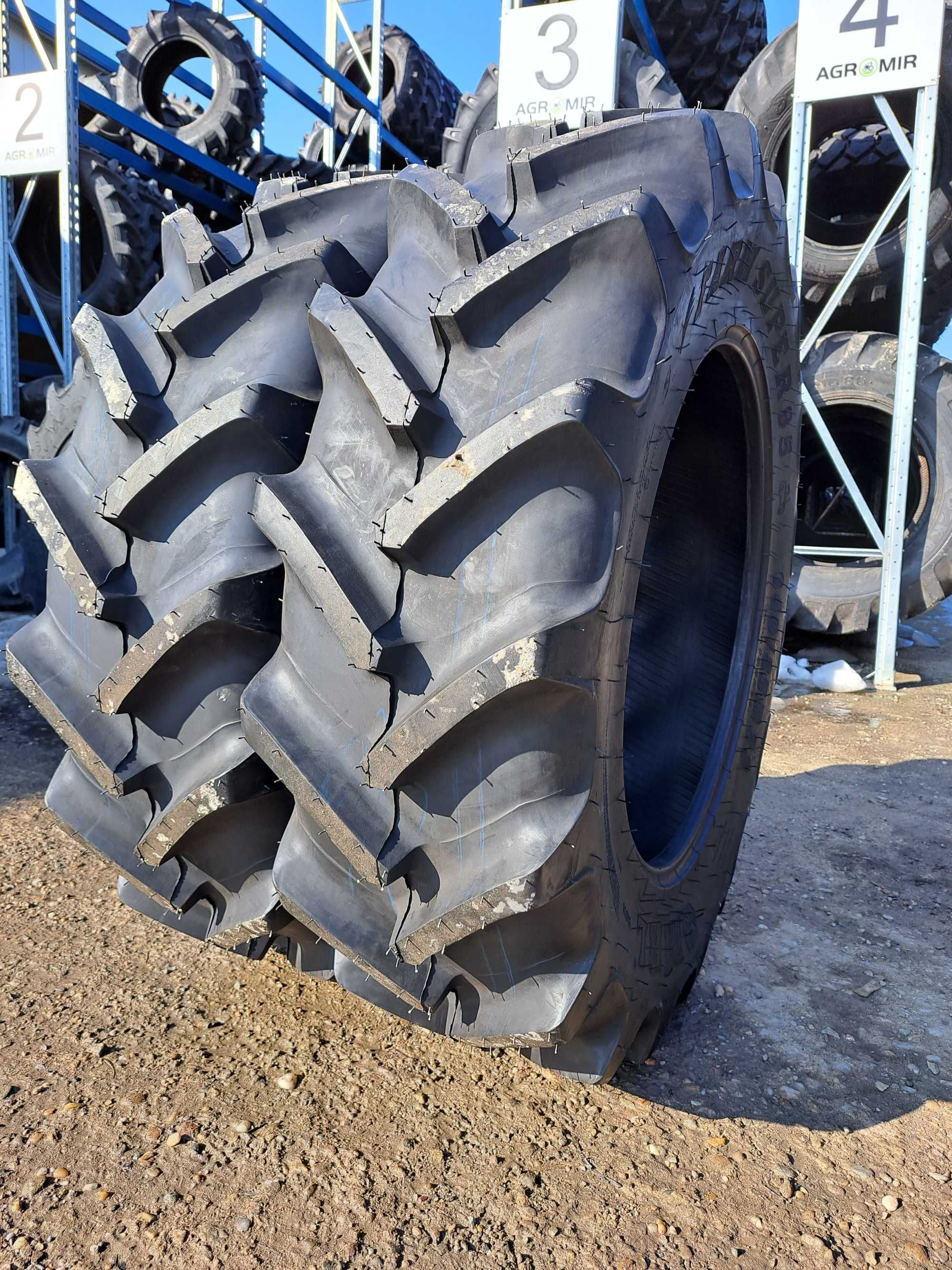 Anvelope tractor FENDT 340/85R28 marca MRL 13.6R28 cauciucuri noi