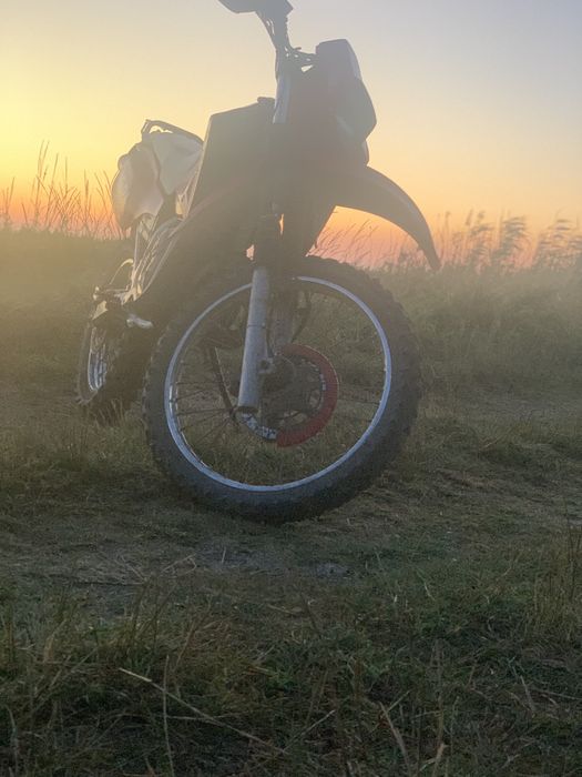 Cross suzuki ts150