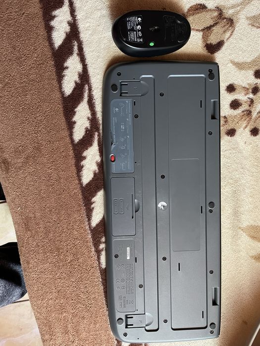 Vand tastaura+mouse Logitech