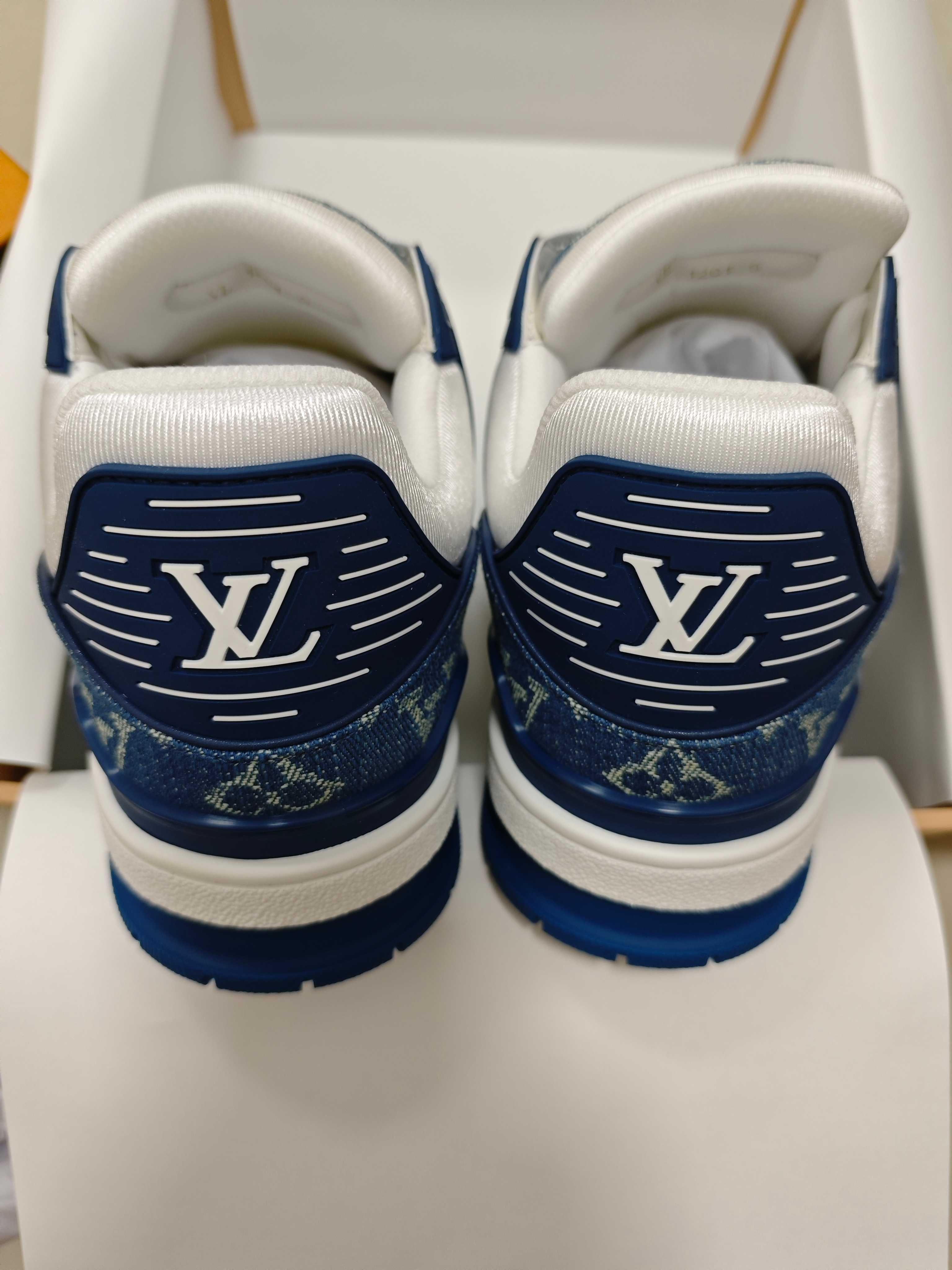 Louis Vuitton Trainer -- Blue & White
