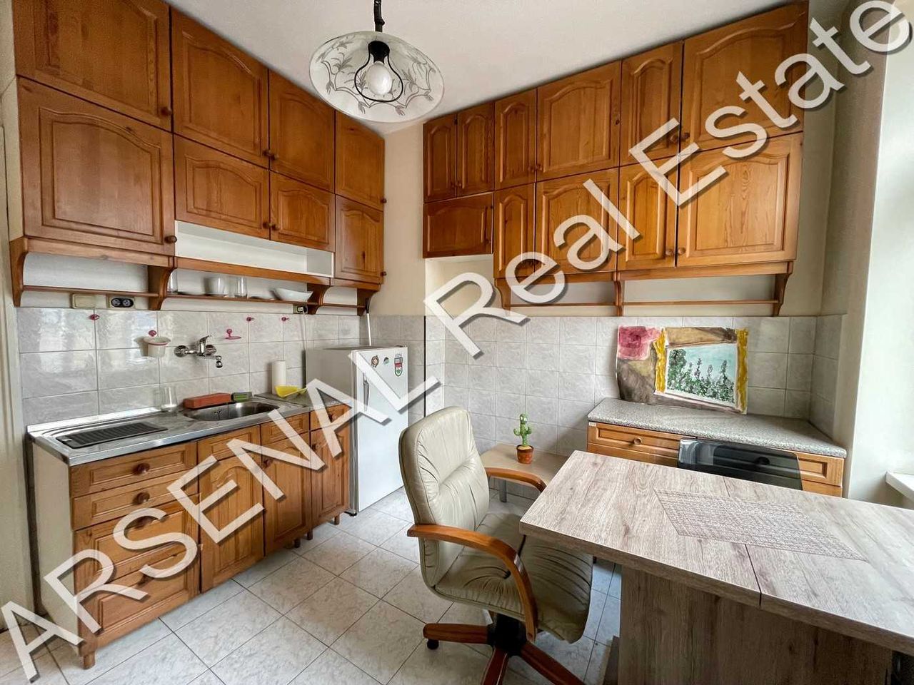 Дава се под наем Офис в София, Център - 80 кв.м за 525 € - Снимка #1