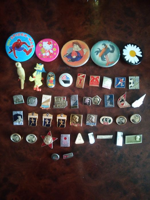 Продам советские значки.