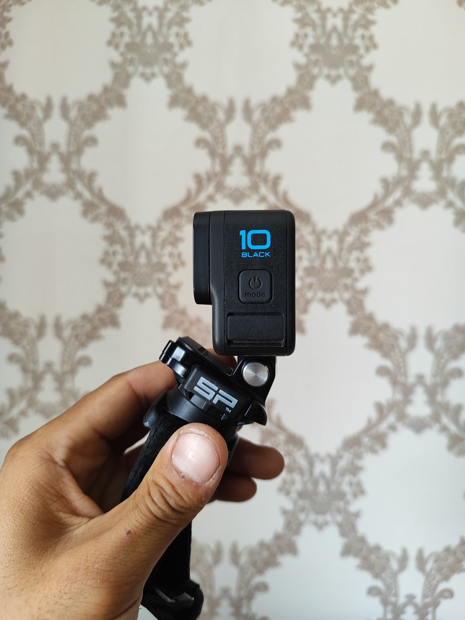Экшн-камера GoPro Hero 10 Adventure bundle