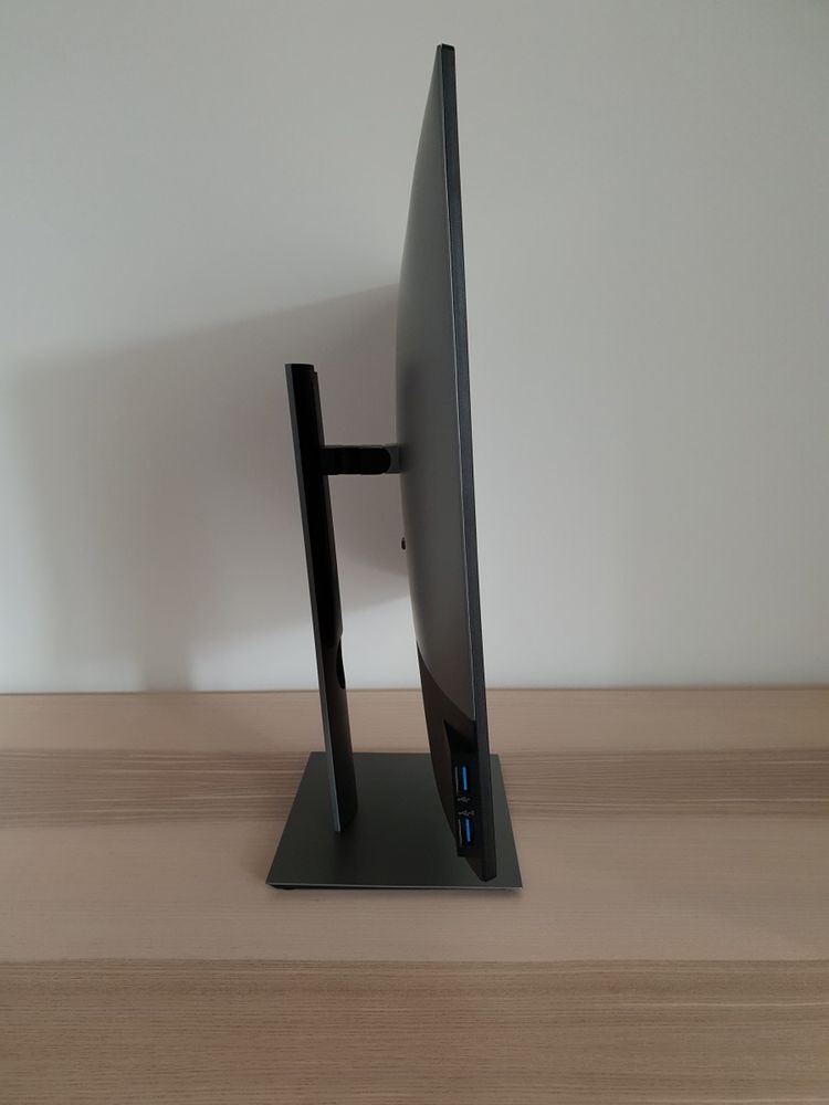 Dell UltraSharp U2719D 27" IPS QHD 1440p