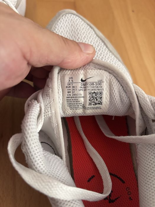 Adidasi Nike marimea 38.5