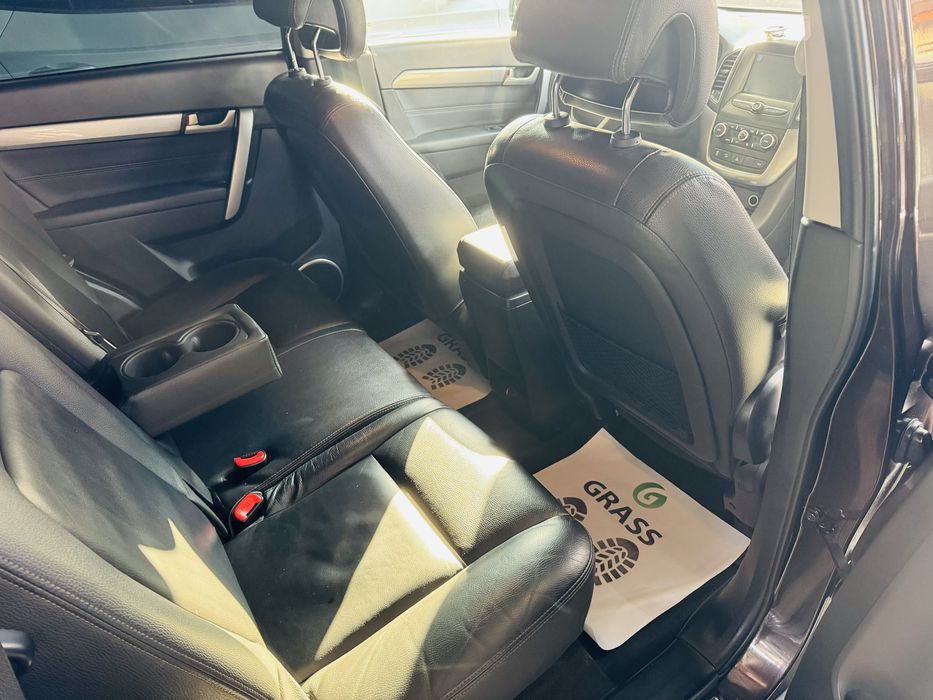 Chevrolet Captiva-4, bir qo’l, toza