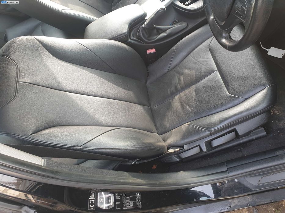 Interior Piele Scaun Scaune Stanga Dreapta Fata FARA Incalzire si Bancheta cu Spatar Fara Rabatare BMW Seria 3 F30 Berlina Sedan 2011 - 2019 [K0361] [K0362] [K0363] [K0364]