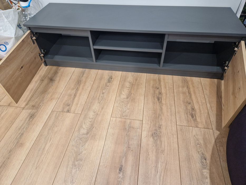 Шкаф за телевизор