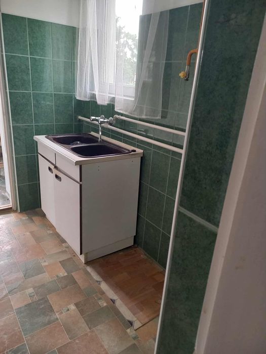 Vând în Ungaria casă+ spațiu comercial în centrul orașului Komádi