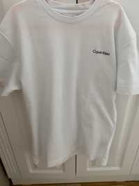 Tricou Calvin Klein !!