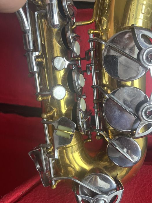 Саксофон Tone King