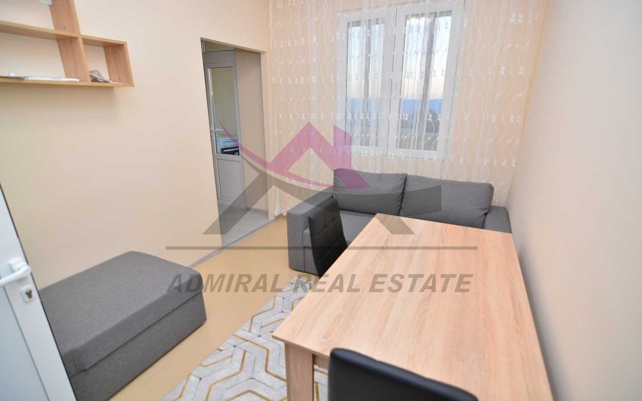 Дава се под наем Тристаен апартамент в Варна, Възраждане 3 - 73 кв.м за 325 € - Снимка #1