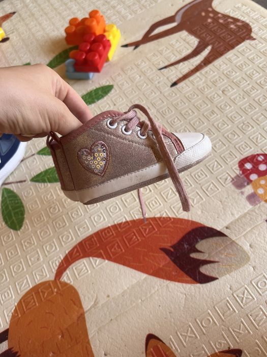 Incaltaminte bebelusi