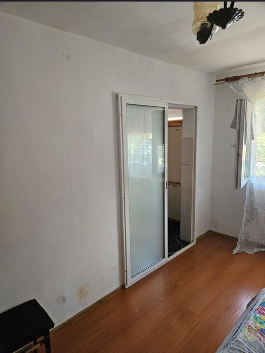 Inchiriez garsoniera