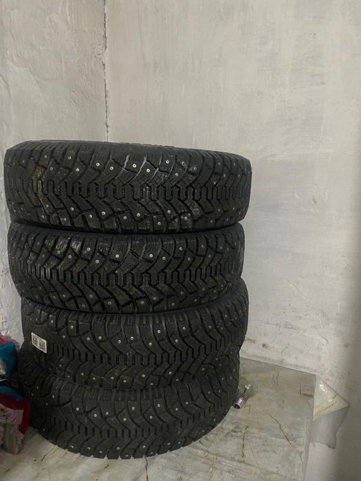 Продам новые шины тундра шипы срочно 75000 тыс