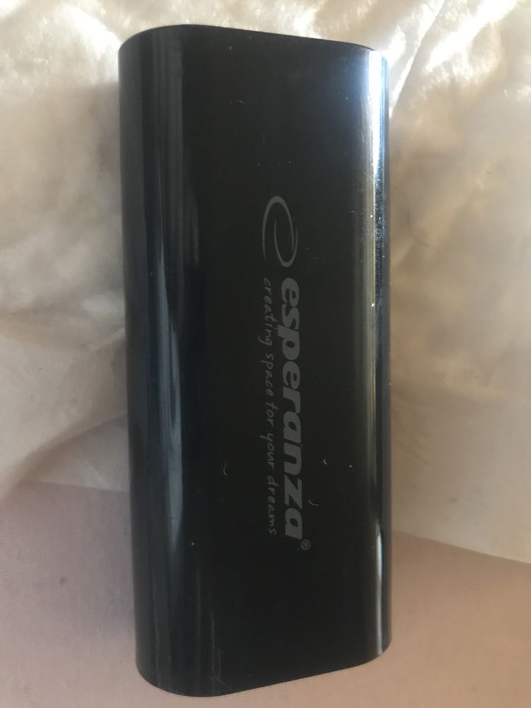 Продавам оригинална  PowerBank 20 000 mah