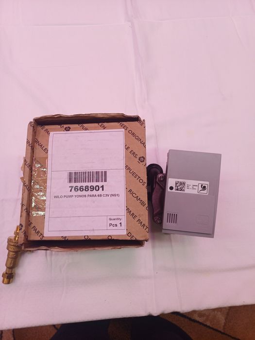 Pompa recirculare centrala gaze Ariston Baxi Viessmann