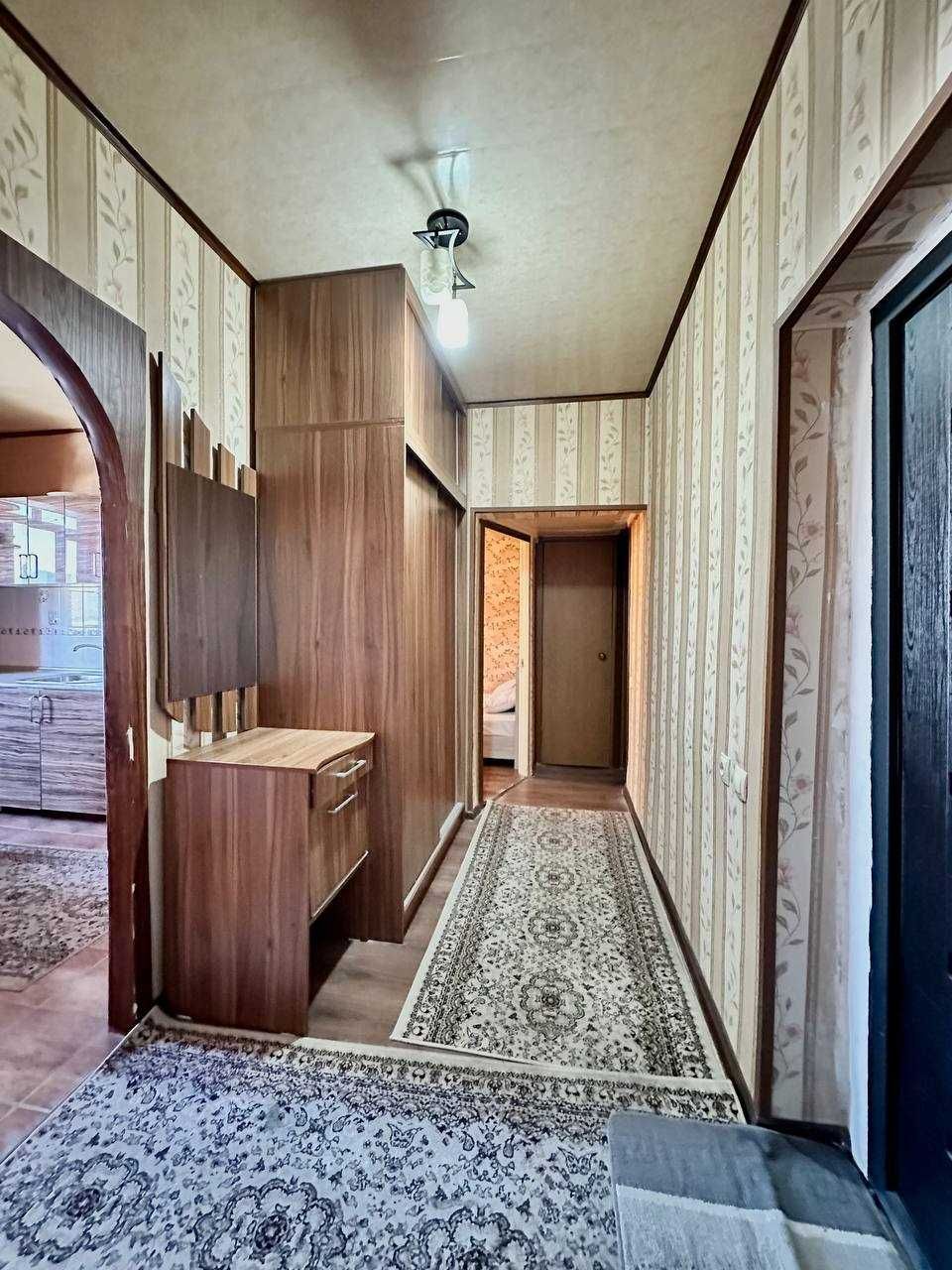2-х комнатная квартира на Дружбе Народов с просторным залом  ID: 2475