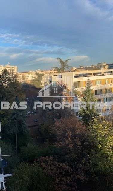 Продава се Тристаен апартамент в София, Красно село - 78 кв.м за 2936 €/кв.м - Снимка #12