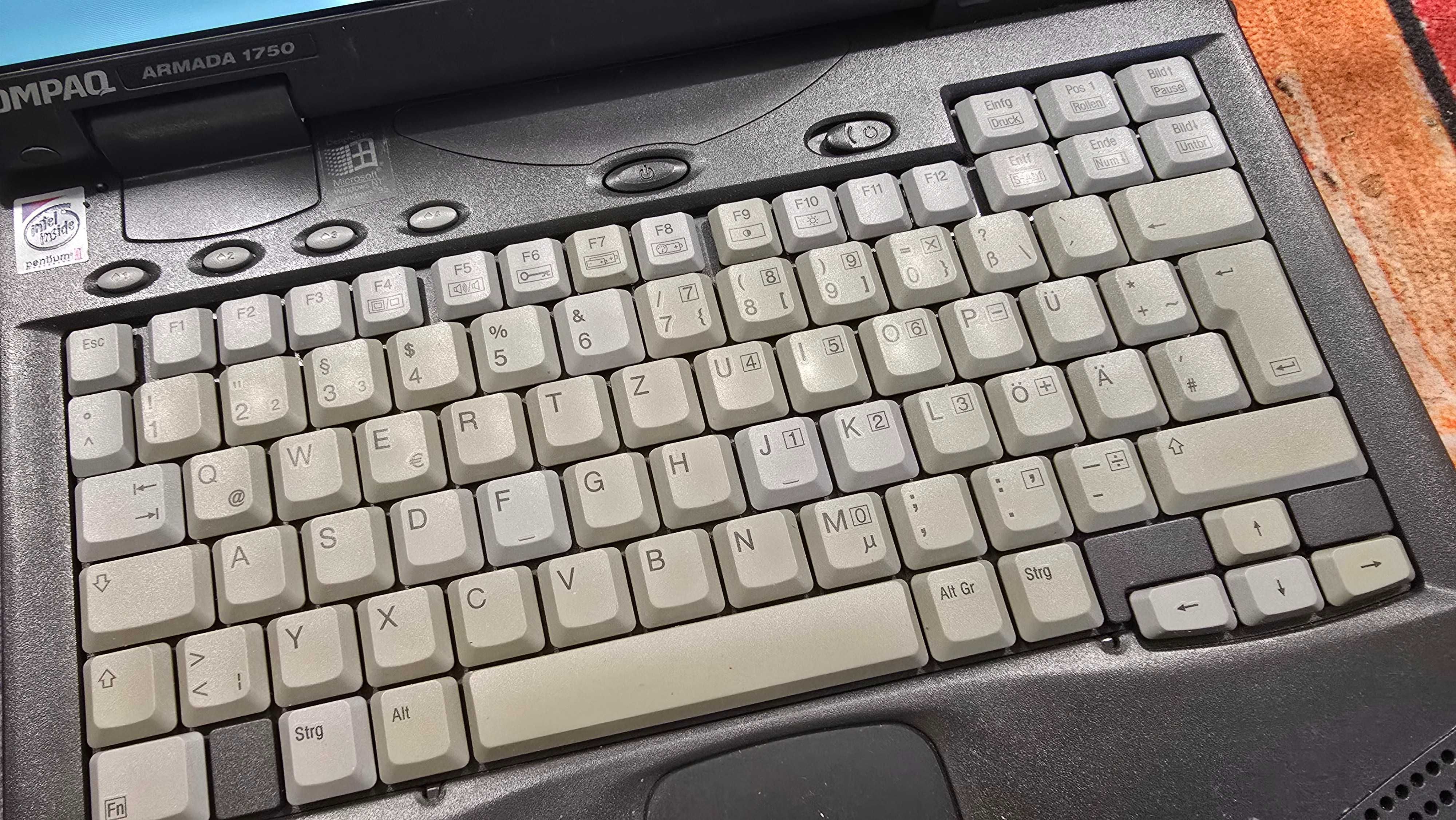 Лаптоп Compaq Armada 1750 Ретро Pentium II