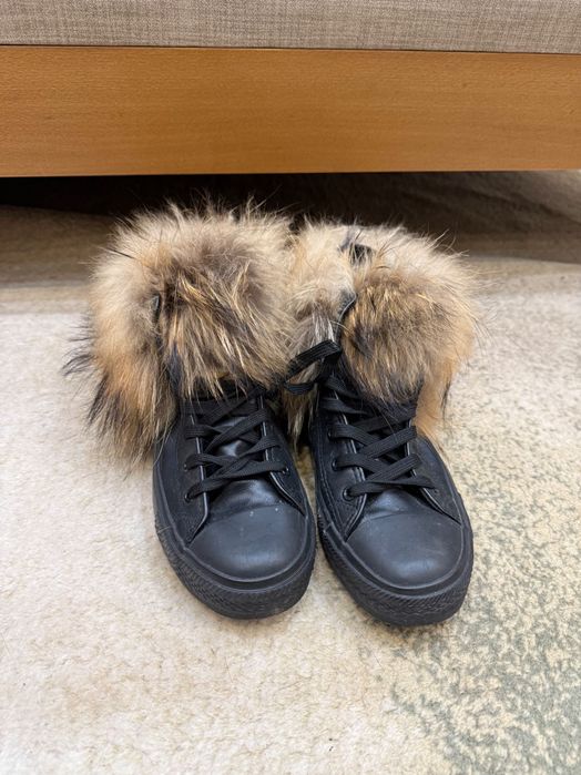 Естествен пух кецове