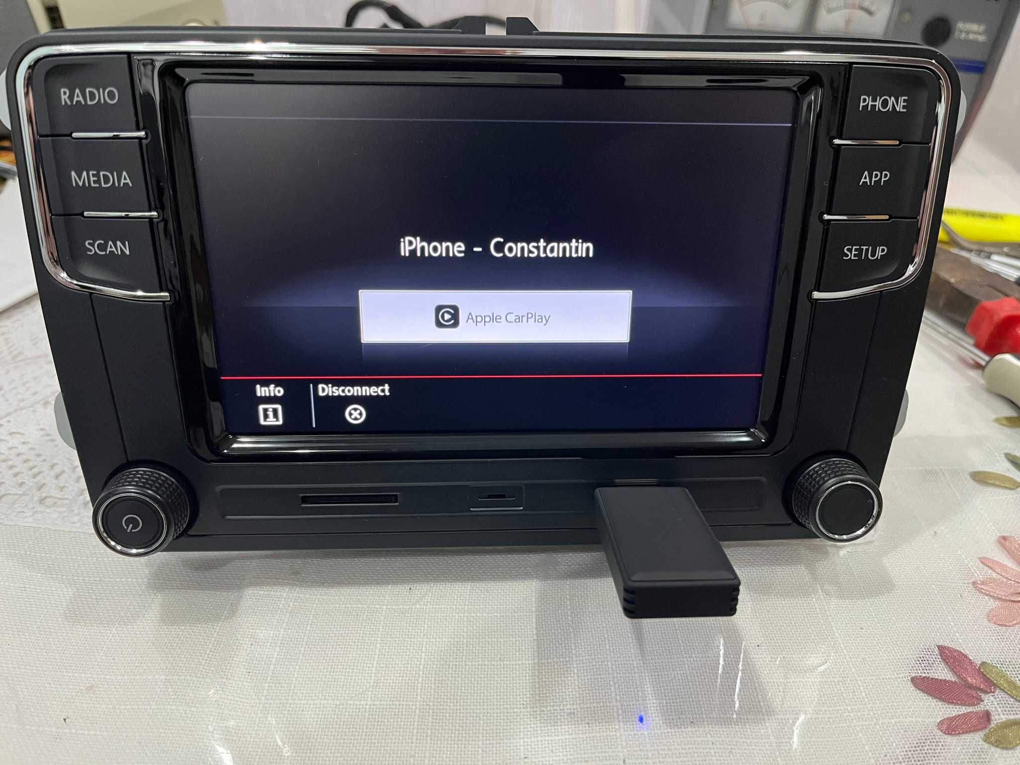 Adaptor Wireless CarPlay si Wireless Android auto Mib2 etc