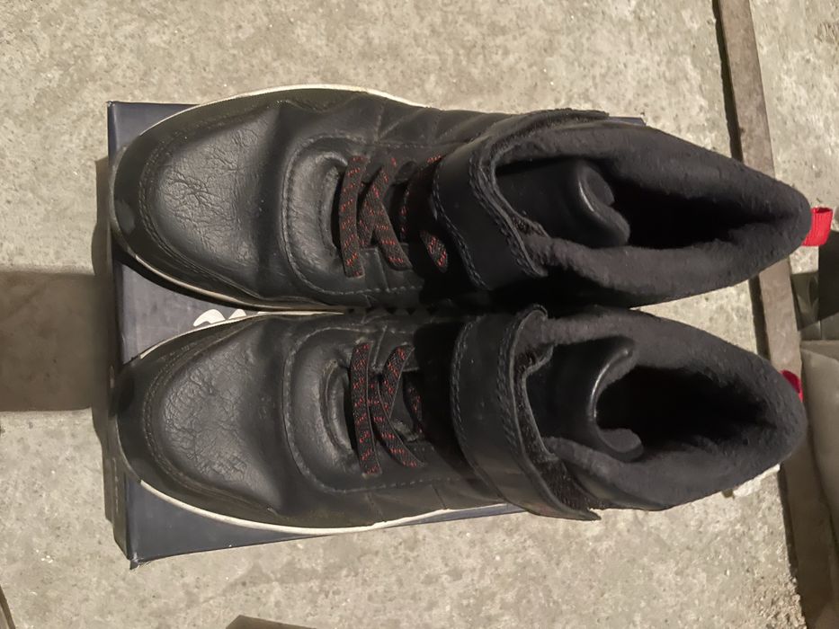 Маратонки, кецове, бутонки и гуменки