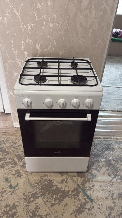 Продам газовую плиту