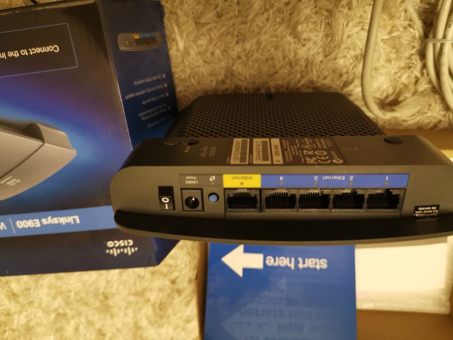 Router Wireless N 300 Linksys E 900
