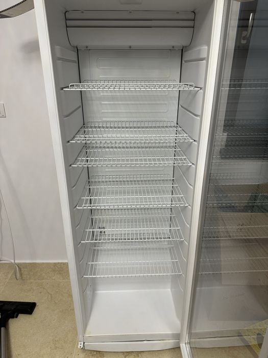 Vand vitrina frigorifica profesionala cu o usa whirlpool