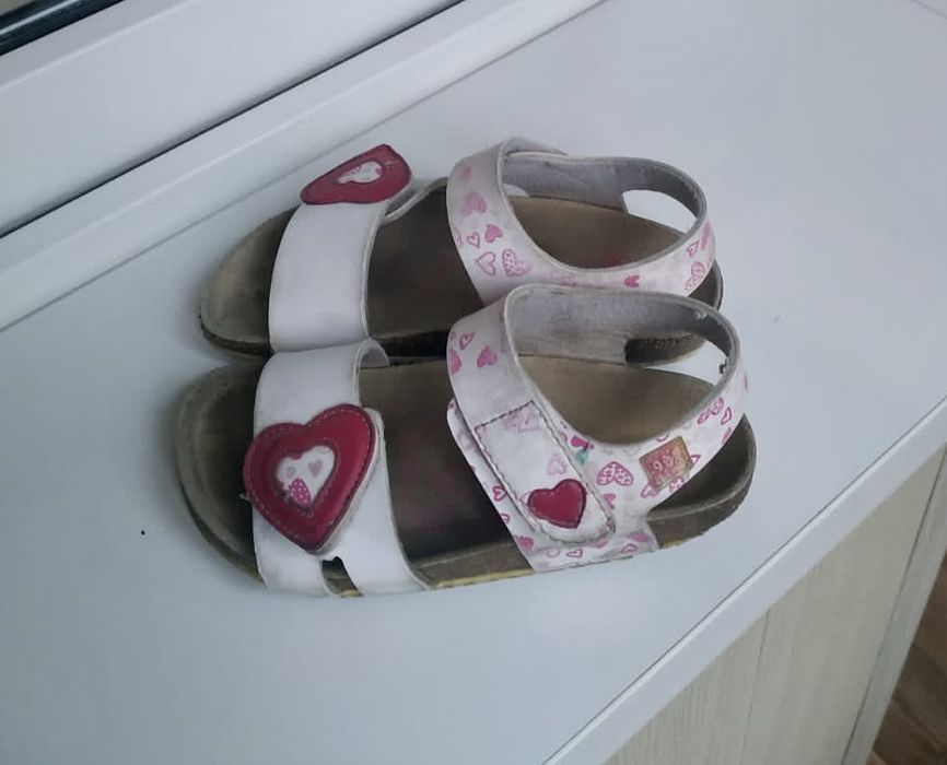 Сандали на девочку. Размер-26
