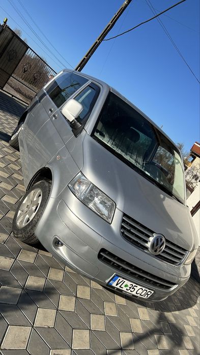 Volkswagen T5 autoutilitara