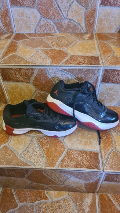 Маратонко Nike AIR Jordan-Джорданки 36 номер