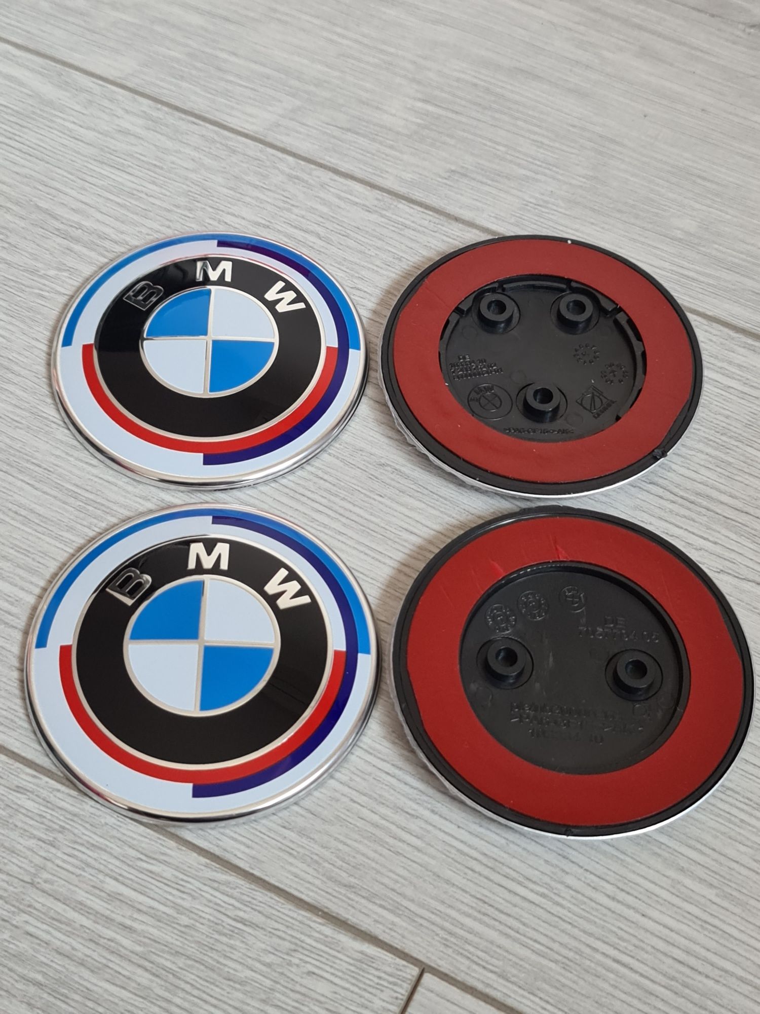 Emblema-Sigla-Logo-Semn-Bmw-82mm-F20-F30-F32-F10-Seria-1-3-4-5-Xdrive