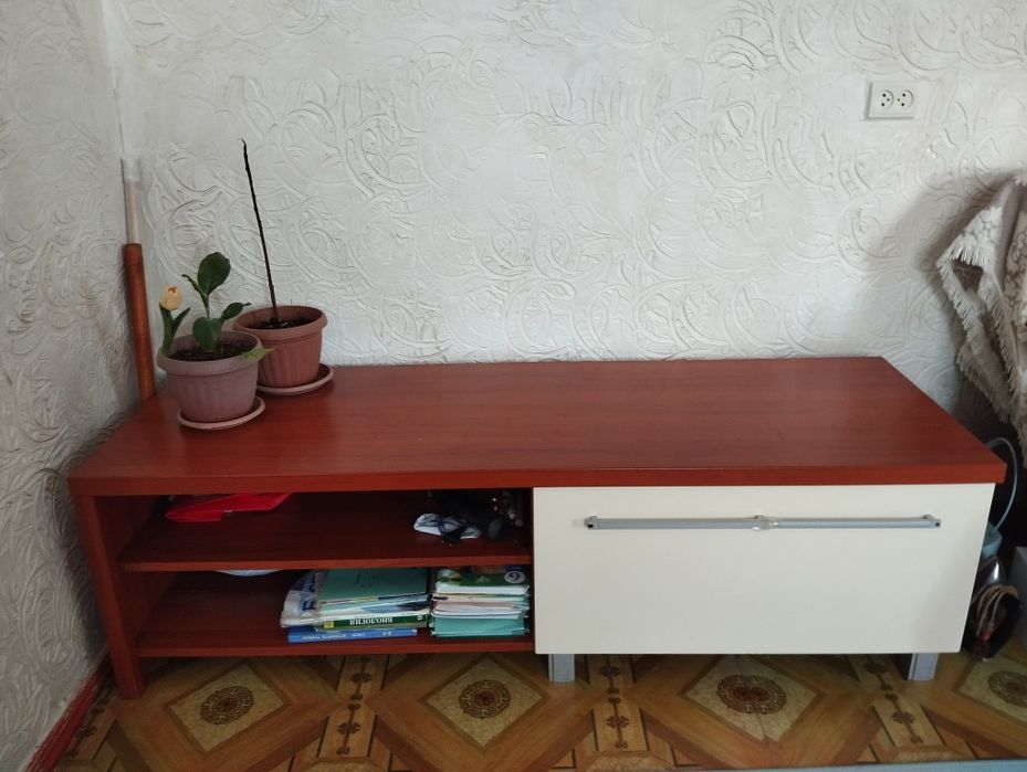 Подставка сатылады.