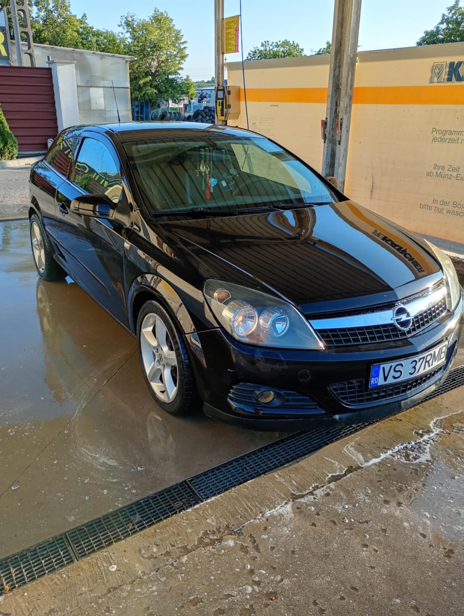 Vând sau schimb Opel astra GTC 1.7 diesel 2008