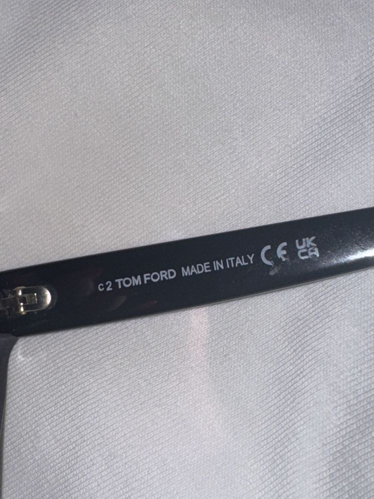 Слънчеви очила TOM FORD с калъф, кутия и сертификат