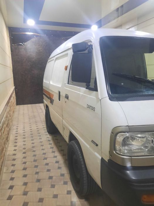 Дамас ван 2009 йи