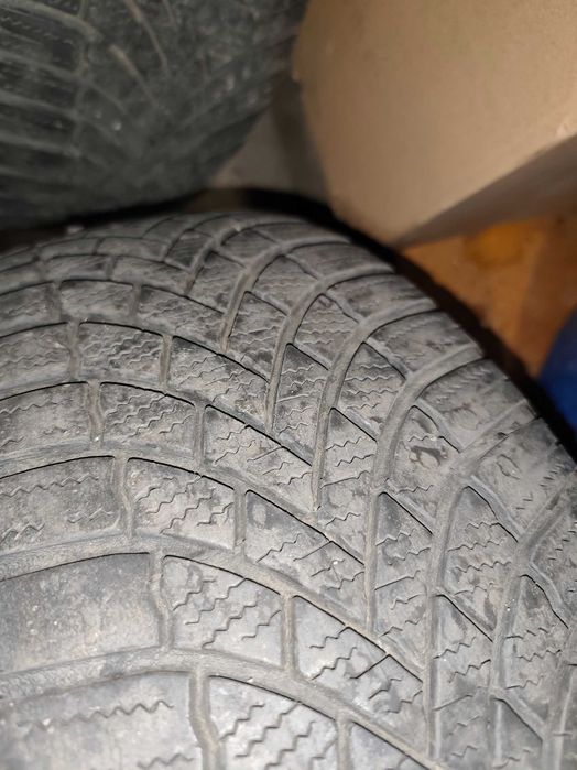 Зимни гуми запазени 16 цола