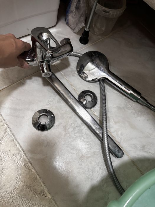 Продаю смеситель