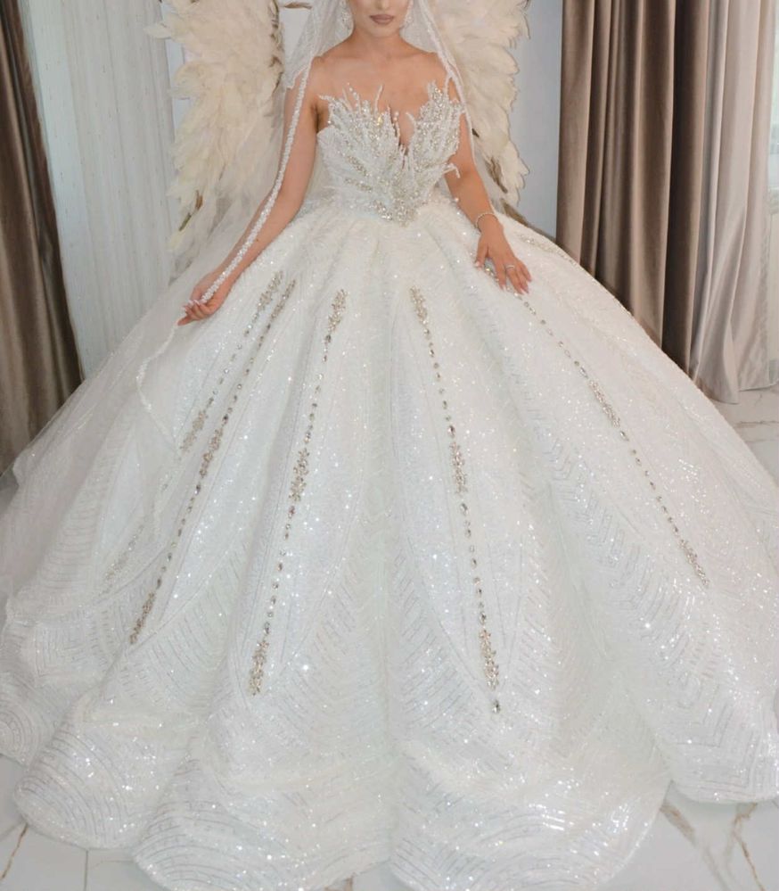 Rochie de mireasa unicată