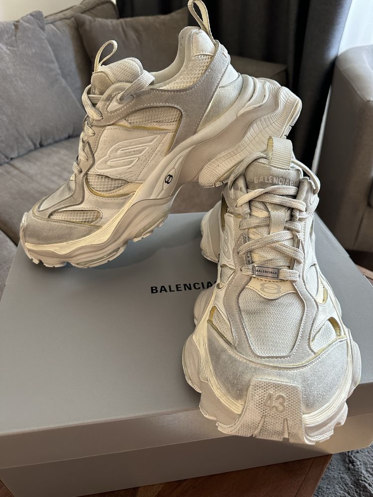 Мъжки обувки BALENCIAGA