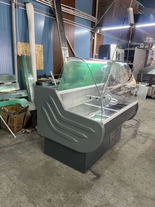 Vitrina frigorifica gri cu geam rotund