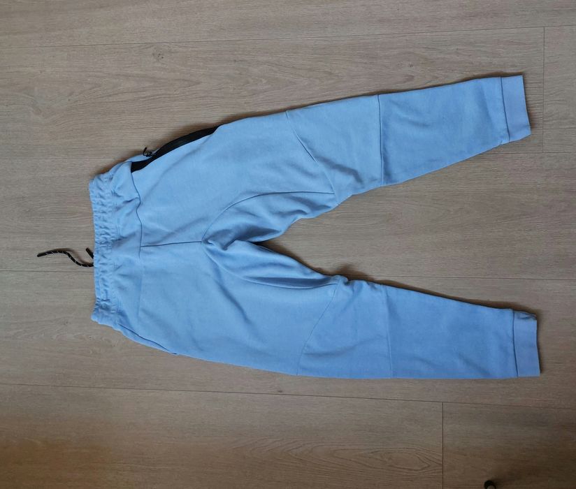 Pantaloni Nike Tech Fleece albastru