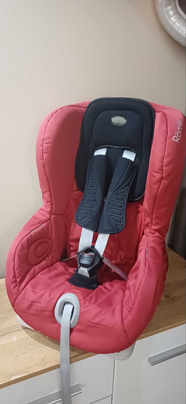 Britax Столче за кола - Römer Versafix Chili Pepper