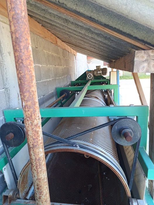 Машина за миене на кореноплодни. Картофи, моркови и други