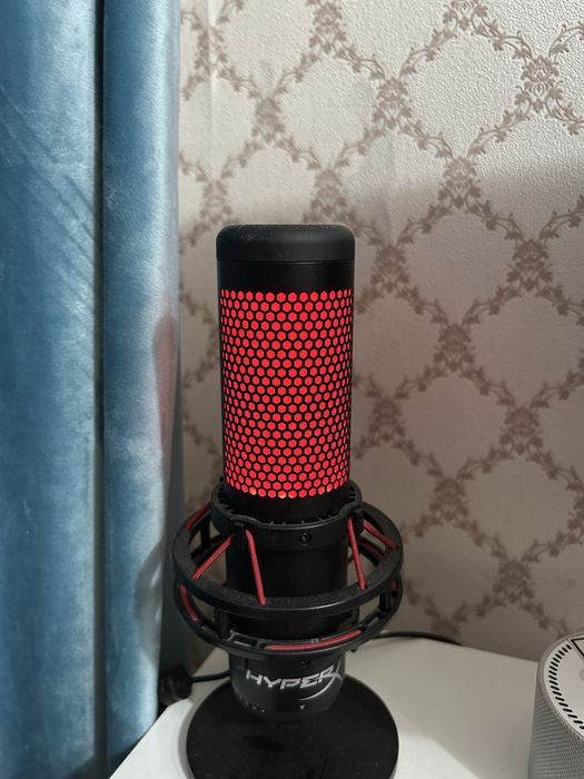 Микрофон HyperX QuadCast