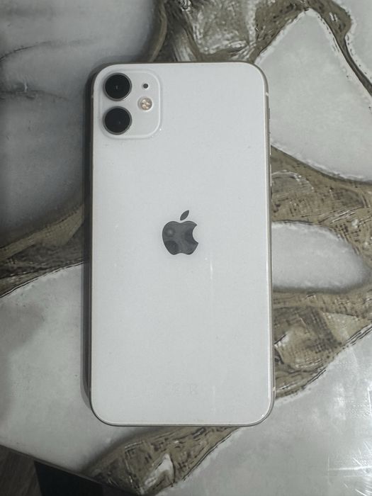 Айфон 11 128 гб , торг имеется
