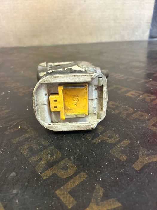 Тяло макита MAKITA 18 вилата литиеви батерии импактор винтоверт